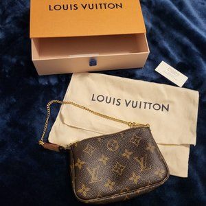 Louis Vuitton Mini Pochette